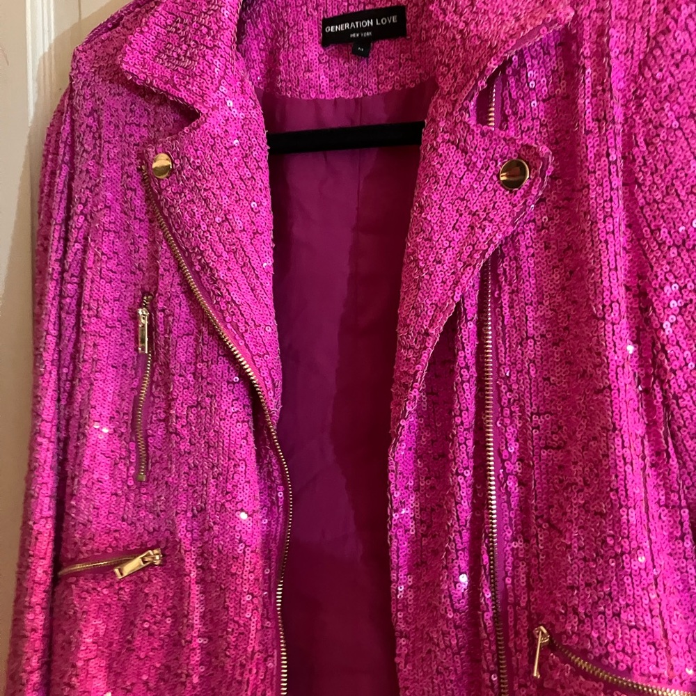 Brand new with tag perfect for the holidays generation love jacket hot pink